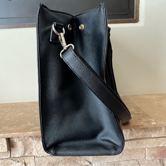 Call it Spring Black Toquerville Tote Bag - Picture 9 of 11
